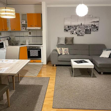 Apartman Luna Near Zagreb Airport Velika Gorica Exterior photo
