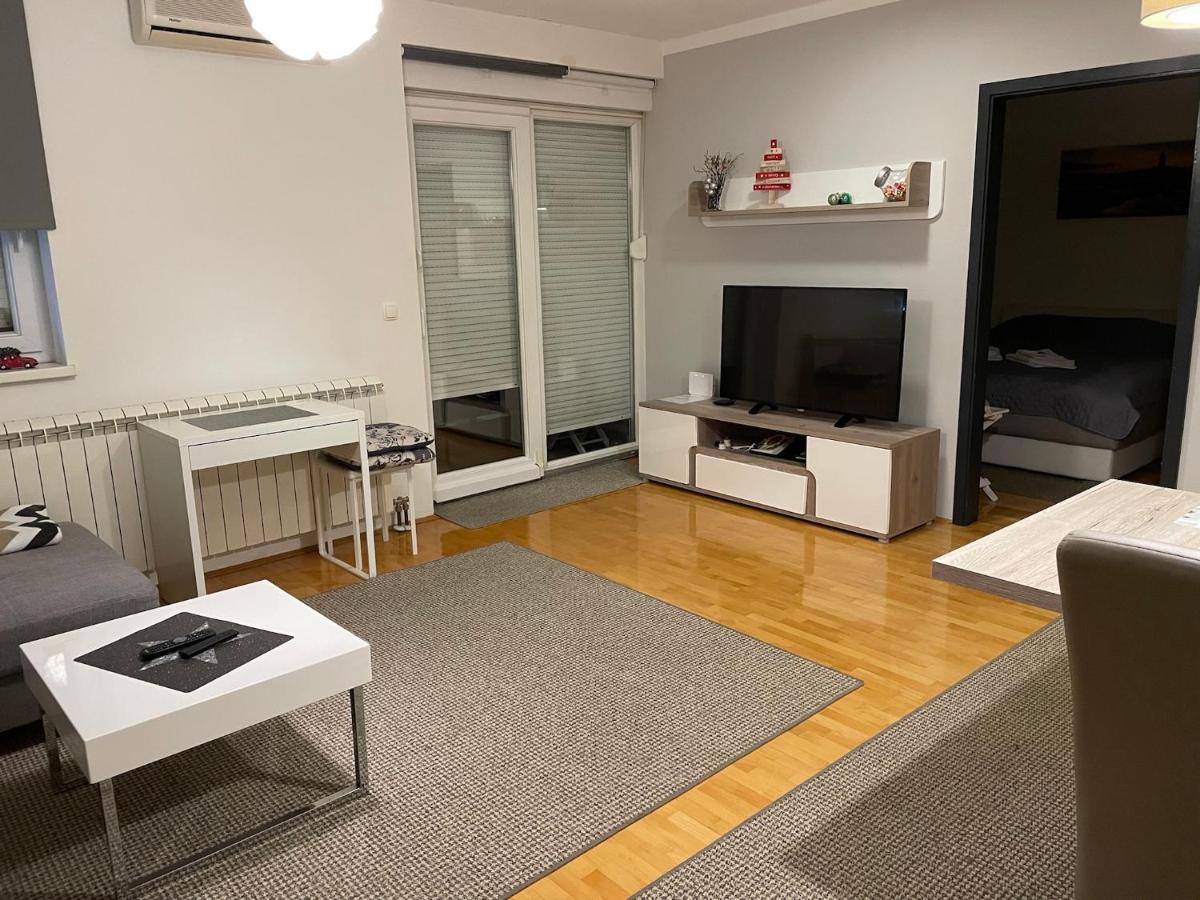 Apartman Luna Near Zagreb Airport Velika Gorica Exterior photo