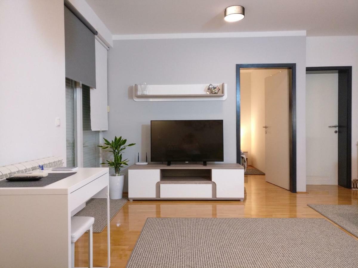 Apartman Luna Near Zagreb Airport Velika Gorica Exterior photo