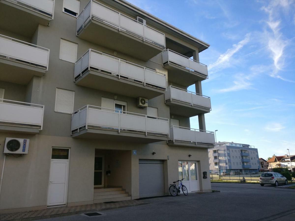 Apartman Luna Near Zagreb Airport Velika Gorica Exterior photo